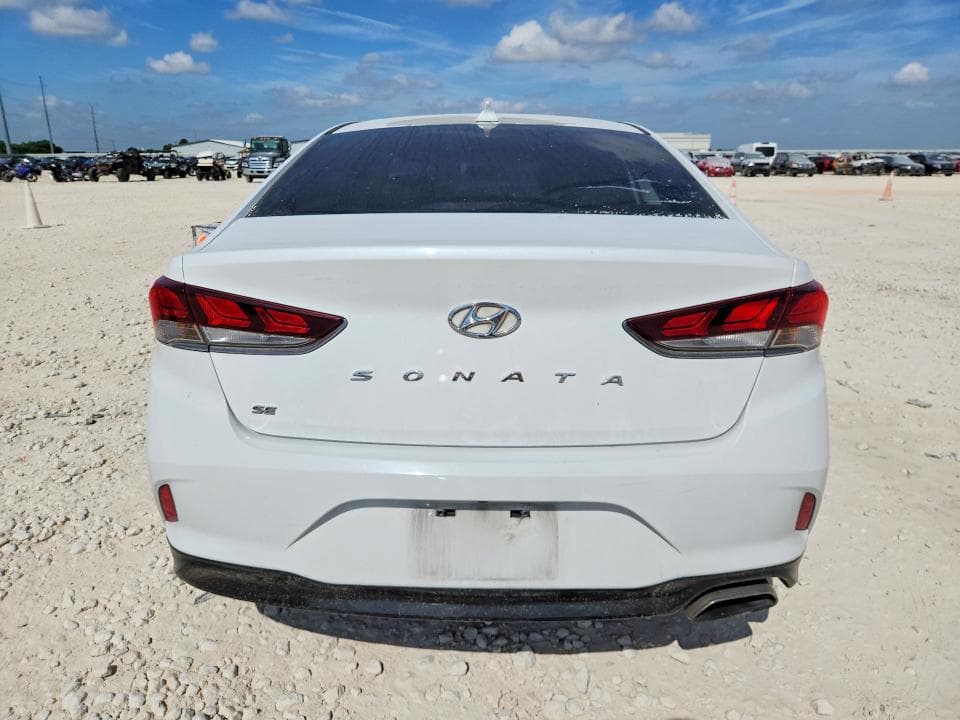 2018 HYUNDAI SONATA SE 6
