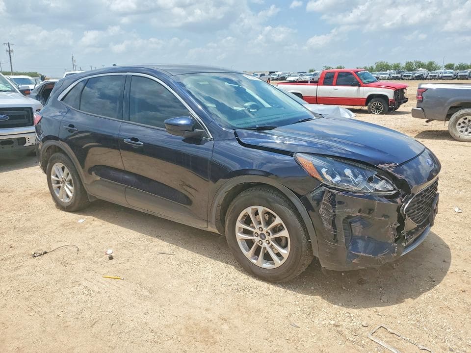 2021 FORD ESCAPE SE 4