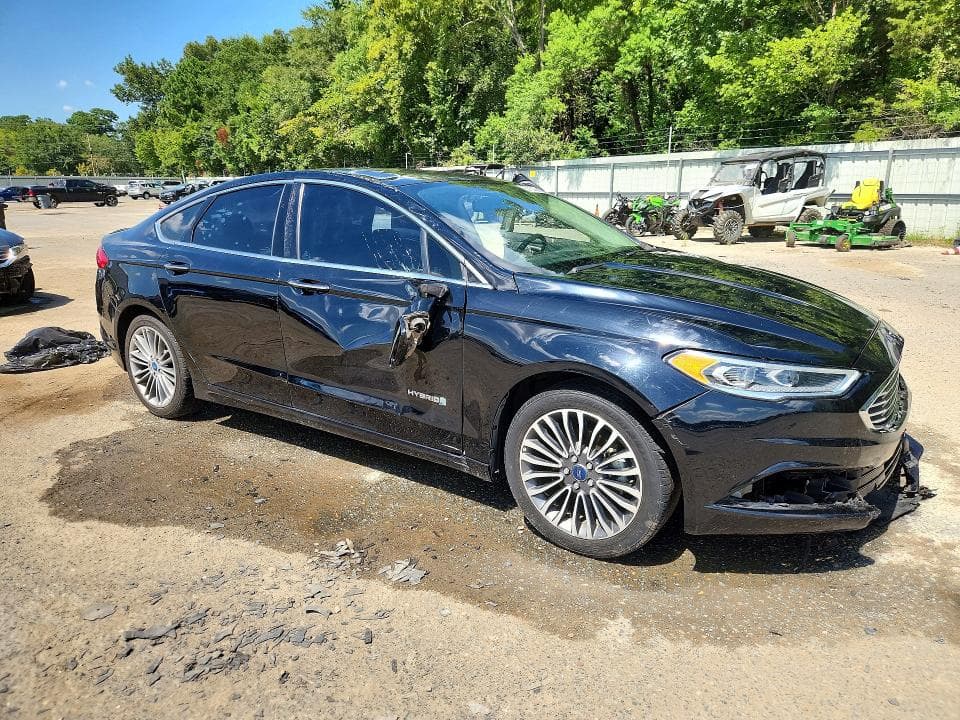 2017 FORD FUSION TITANIUM HEV 4