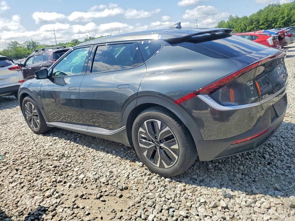 2024 KIA EV6 LIGHT LONG RANGE 2