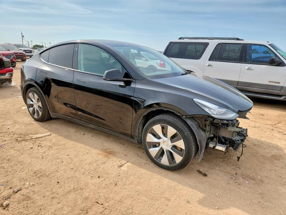 2021 TESLA MODEL Y 4