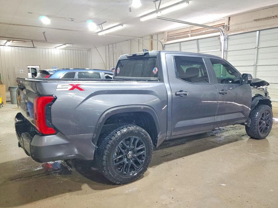 2026 TOYOTA TUNDRA SR5 3