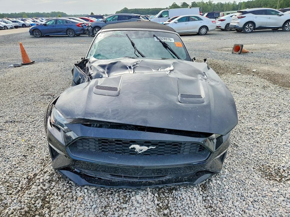 2022 FORD MUSTANG 5