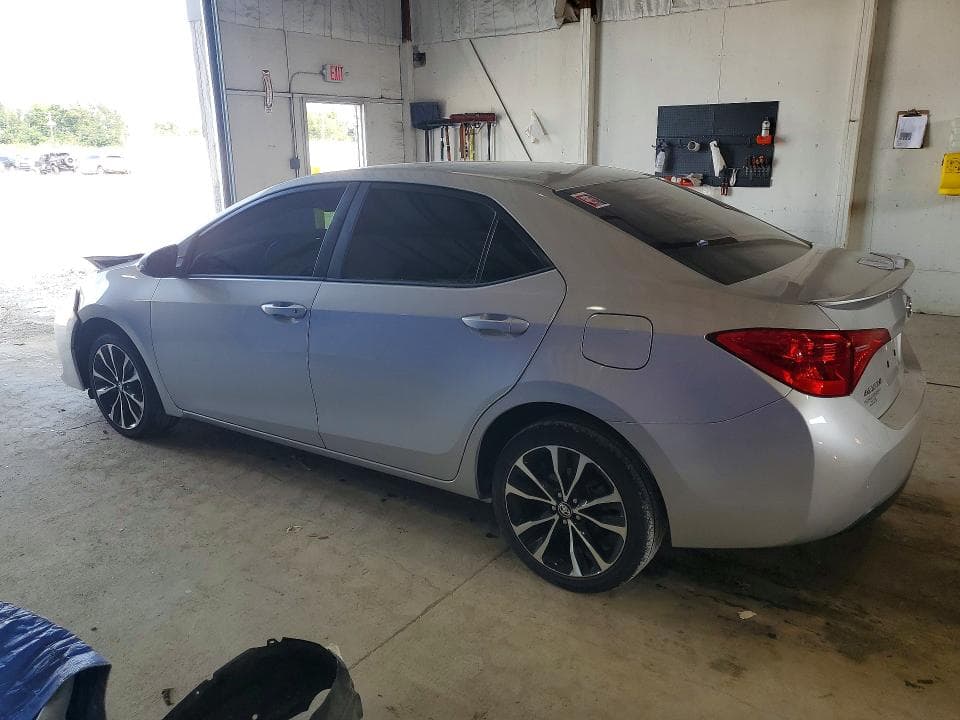 2017 TOYOTA COROLLA SE 2