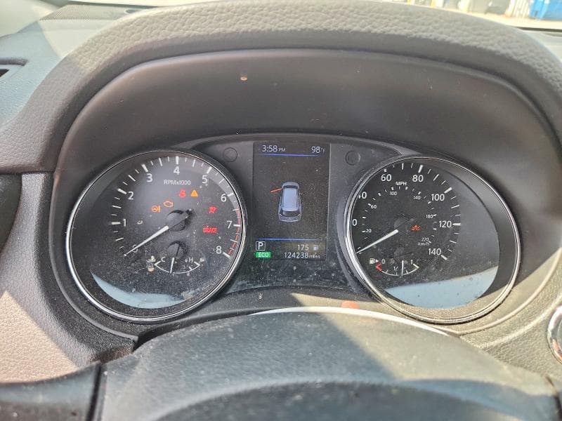 2018 NISSAN ROGUE SV 9