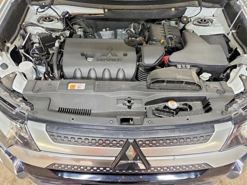 2019 MITSUBISHI OUTLANDER SE 12