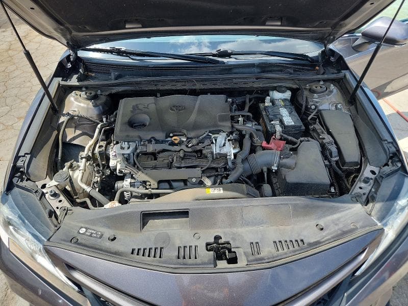 2020 TOYOTA CAMRY SE 11