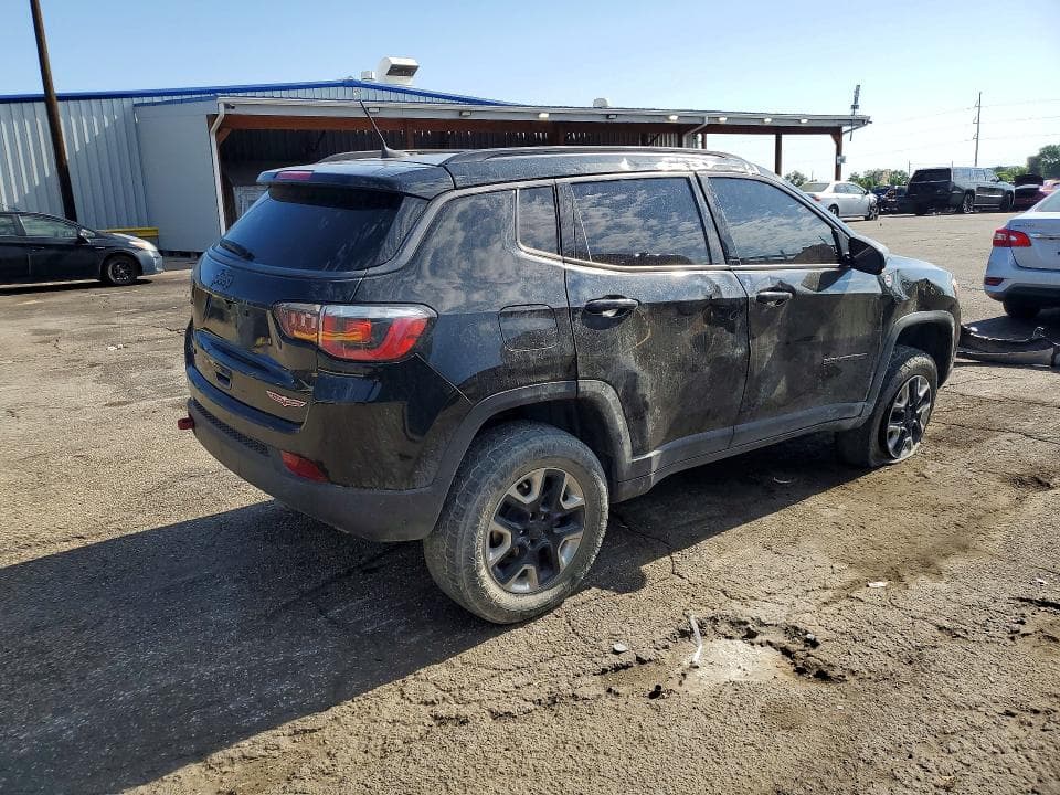 2017 JEEP COMPASS TRAILHAWK 3
