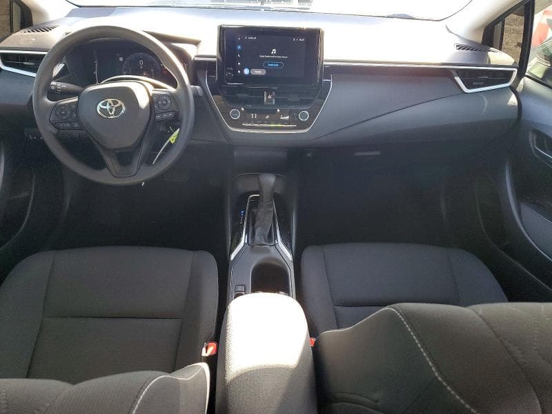 2026 TOYOTA COROLLA LE 8