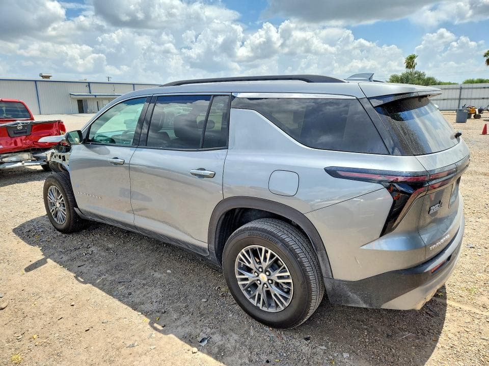 2026 CHEVROLET TRAVERSE LT 2