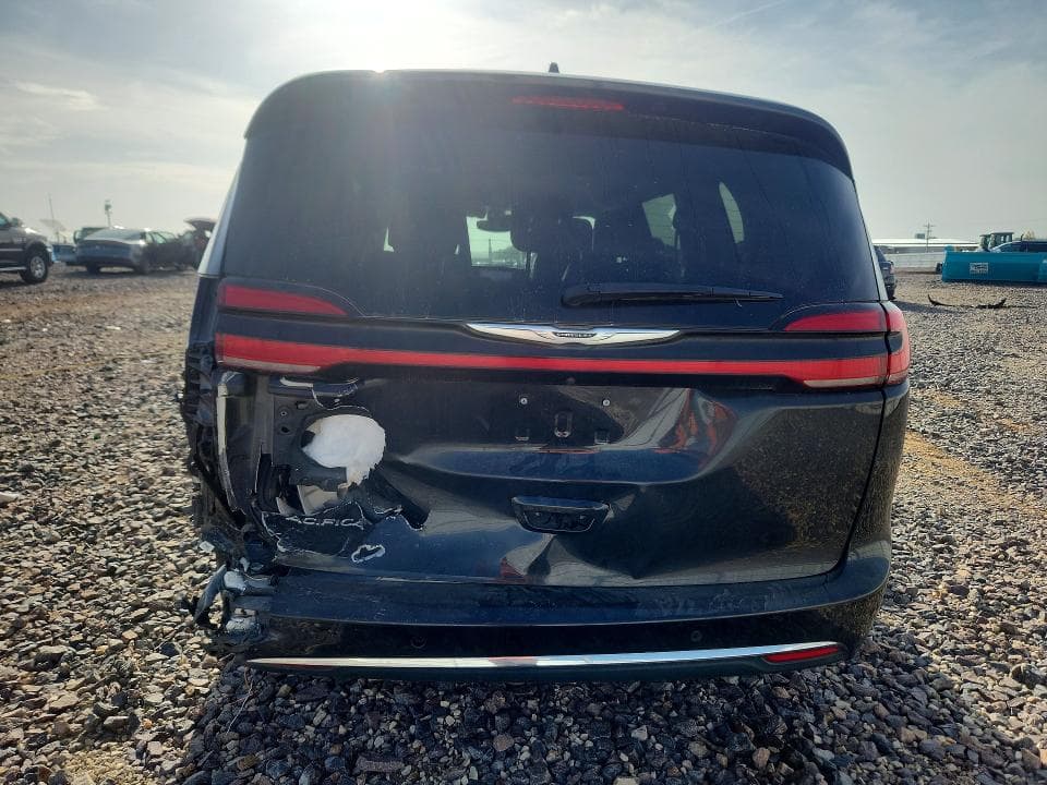 2023 CHRYSLER PACIFICA 6