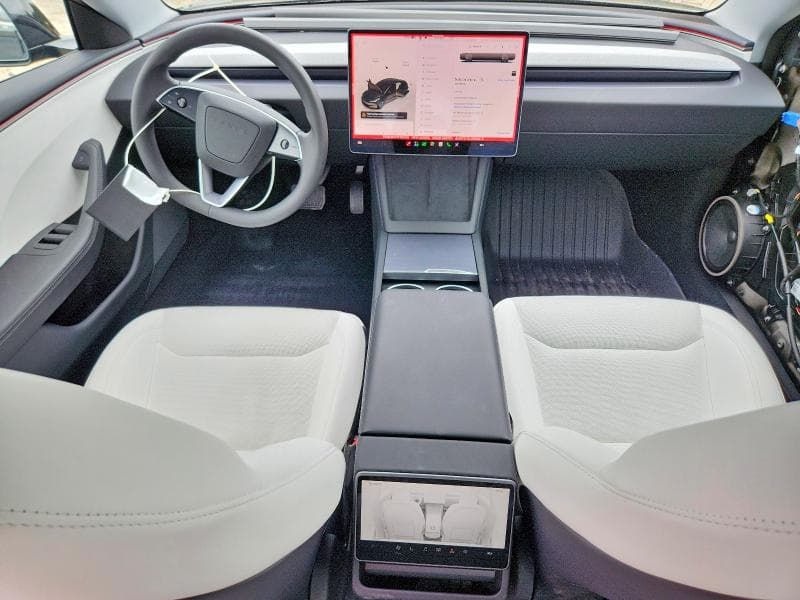 2026 TESLA MODEL 3 8