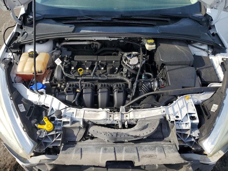 2017 FORD FOCUS SE 11