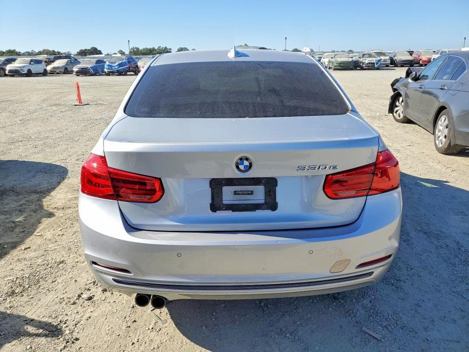 2017 BMW 330E 6