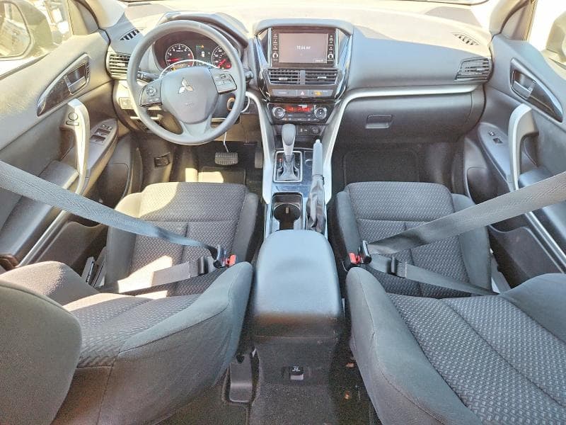 2022 MITSUBISHI ECLIPSE CROSS ES 8