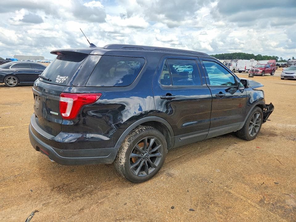 2019 FORD EXPLORER XLT 3