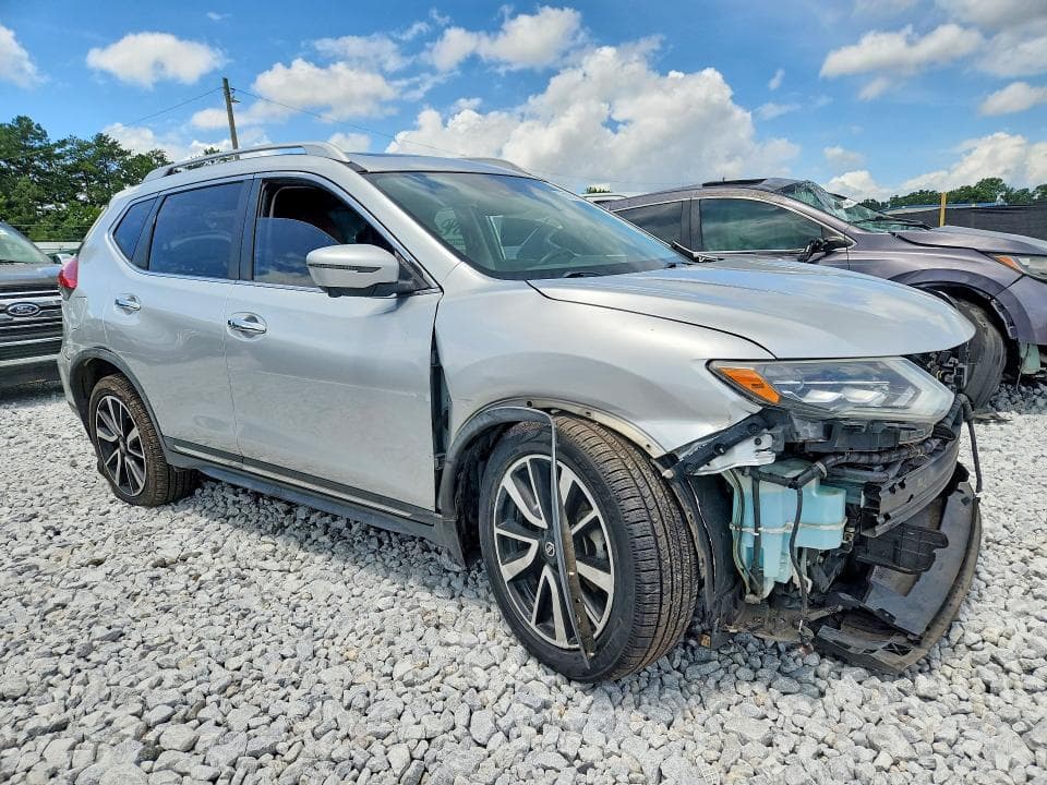 2017 NISSAN ROGUE SL 4