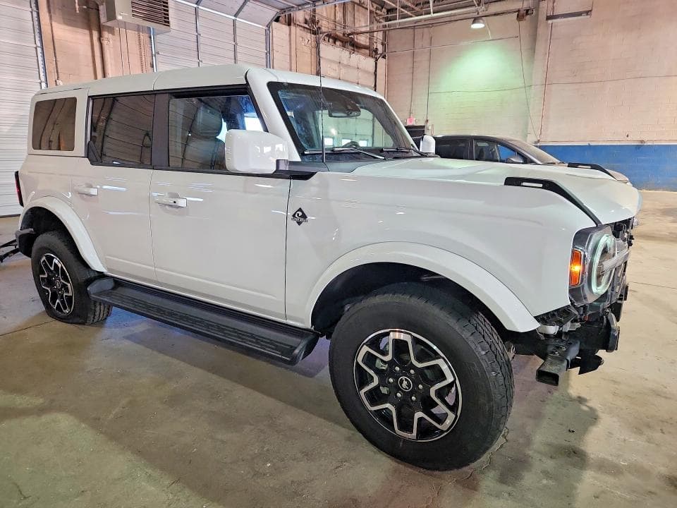 2025 FORD BRONCO OUTER BANKS 4