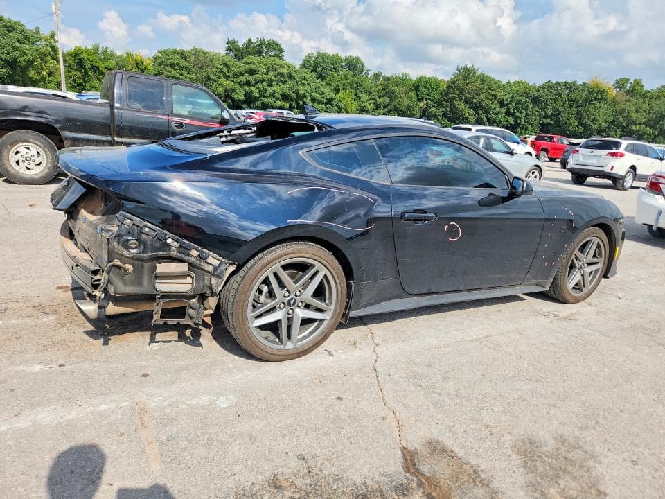 2024 FORD MUSTANG 3