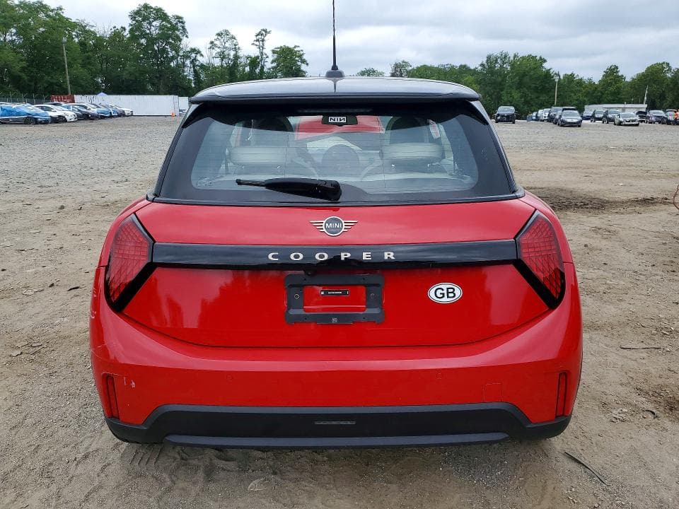 2025 MINI COOPER BASE 6