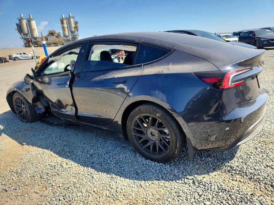 2025 TESLA MODEL 3 2