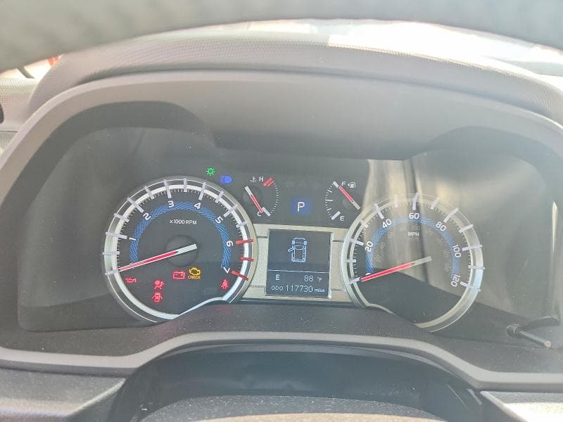 2019 TOYOTA 4RUNNER SR5 9