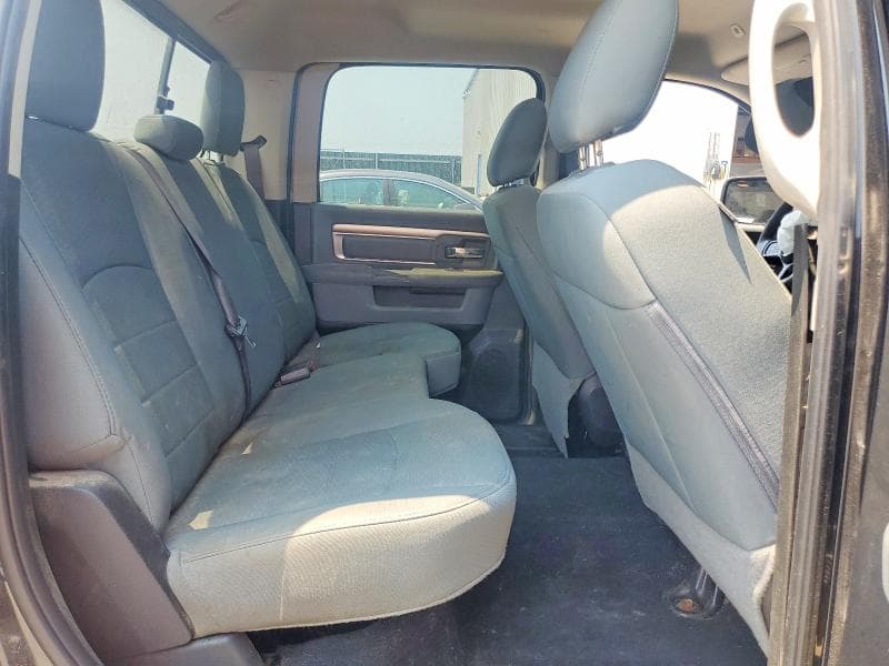 2019 RAM 1500 CLASSIC SLT 10