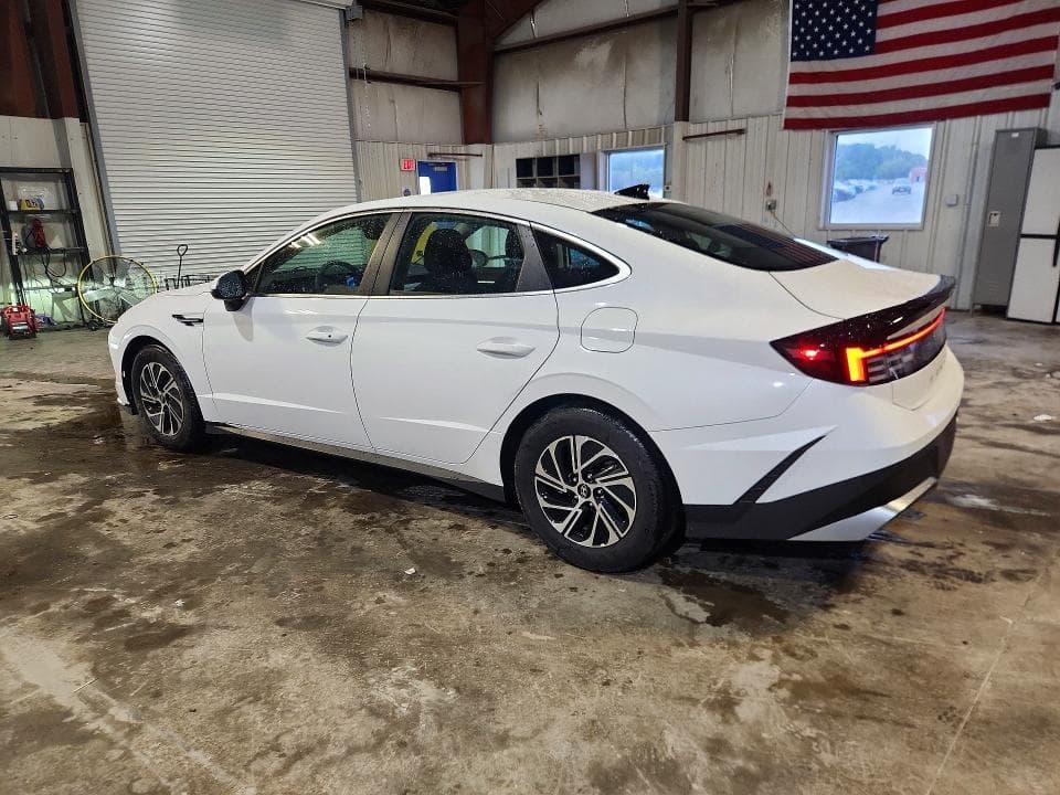 2026 HYUNDAI SONATA HYBRID BLUE 2