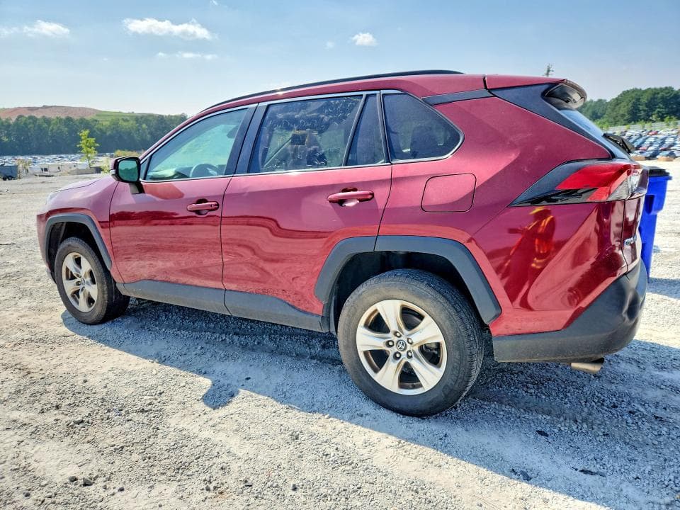 2019 TOYOTA RAV4 XLE 2