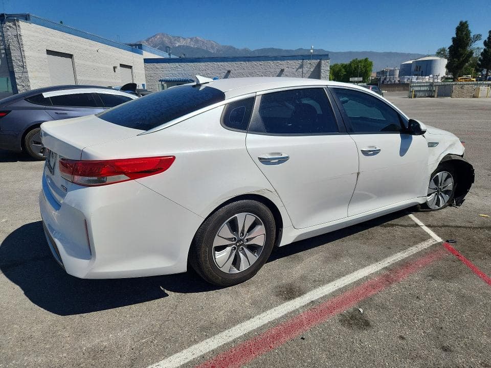 2017 KIA OPTIMA HYBRID 3