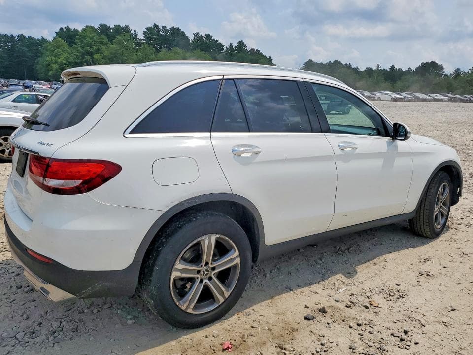 2019 MERCEDES-BENZ GLC 300 4MATIC 3