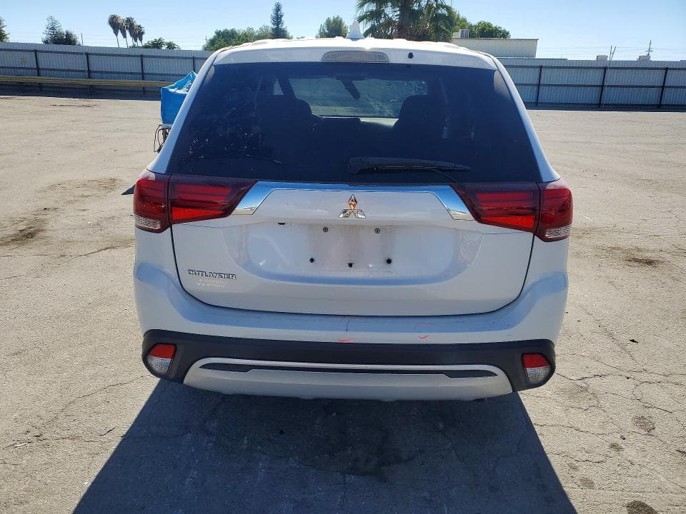 2020 MITSUBISHI OUTLANDER ES 6