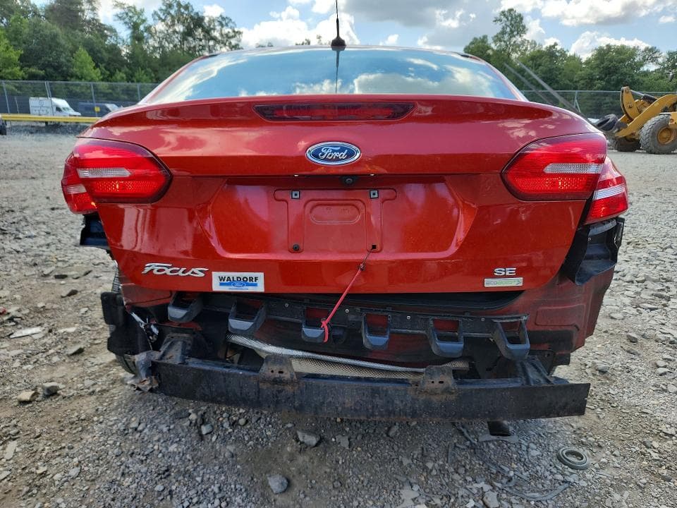 2018 FORD FOCUS SE 6