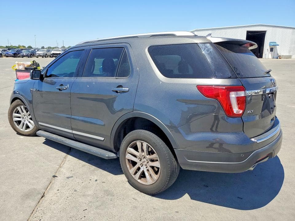 2018 FORD EXPLORER XLT 2