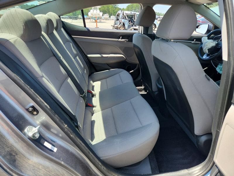 2019 HYUNDAI ELANTRA SE 10