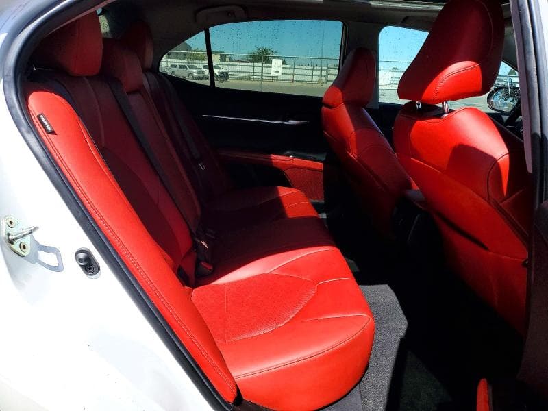 2020 TOYOTA CAMRY XSE 10