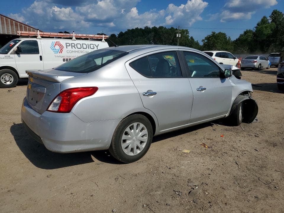 2019 NISSAN VERSA SV 3