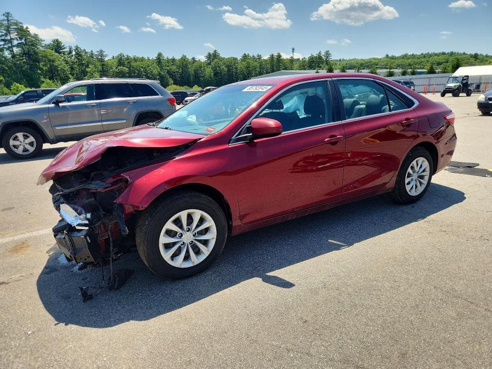 2017 TOYOTA CAMRY LE - 1