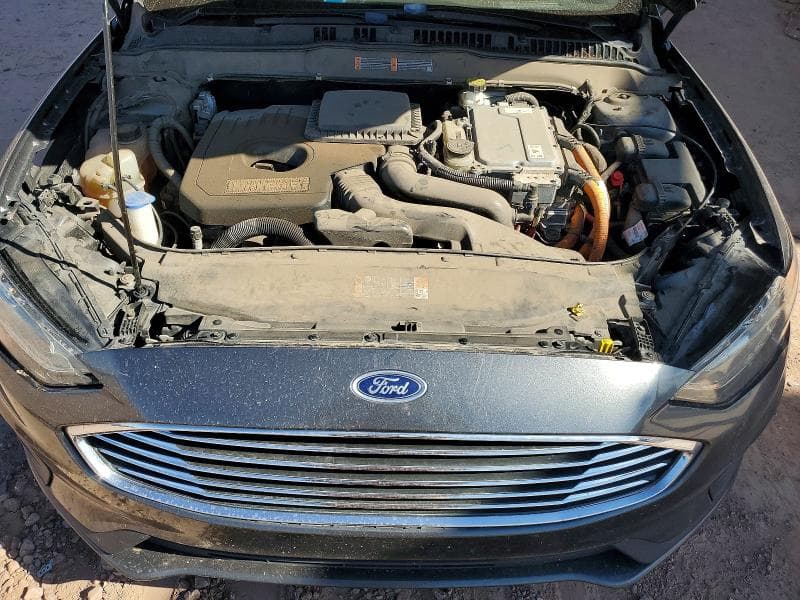 2020 FORD FUSION SE 11