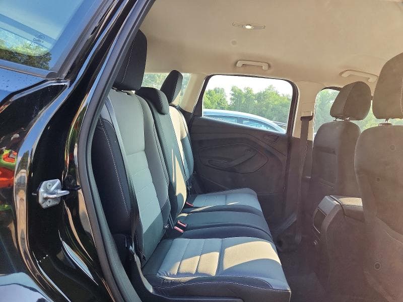 2017 FORD ESCAPE S 11