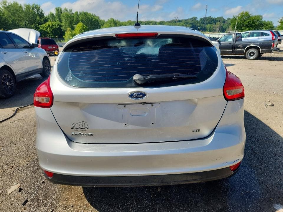 2017 FORD FOCUS SE 6