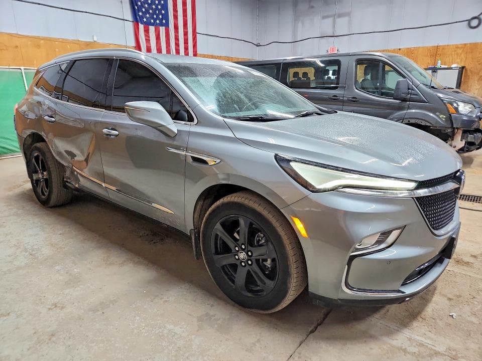 2023 BUICK ENCLAVE ESSENCE 4