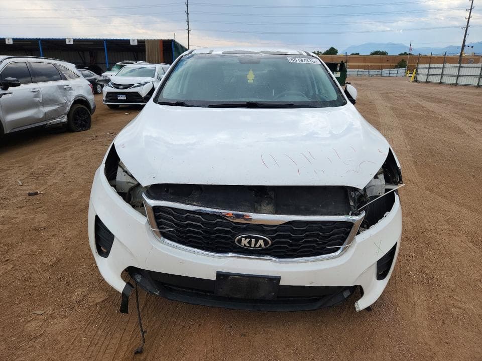 2019 KIA SORENTO LX V6 5