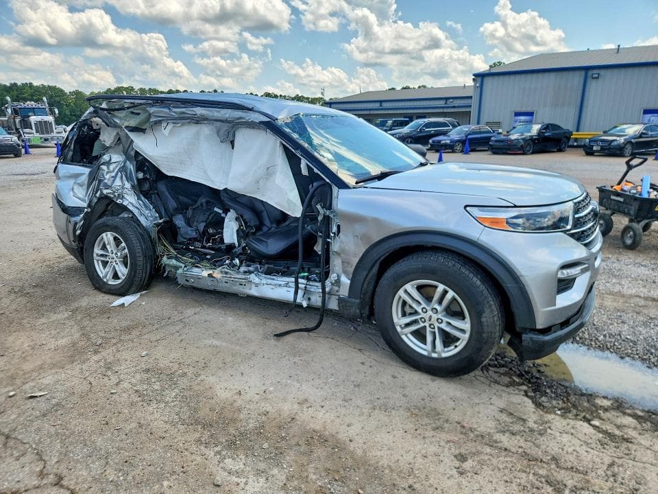 2020 FORD EXPLORER XLT 4