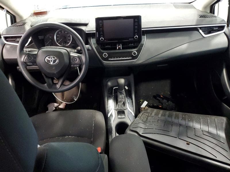2022 TOYOTA COROLLA LE 8