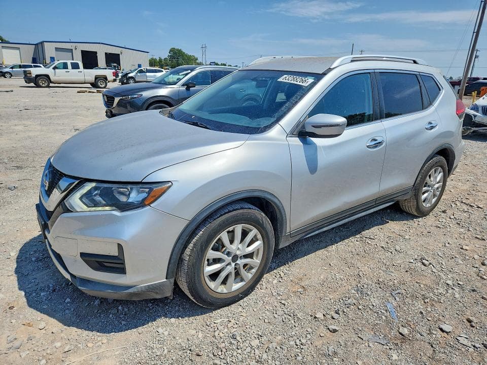 2017 NISSAN ROGUE SV - 1