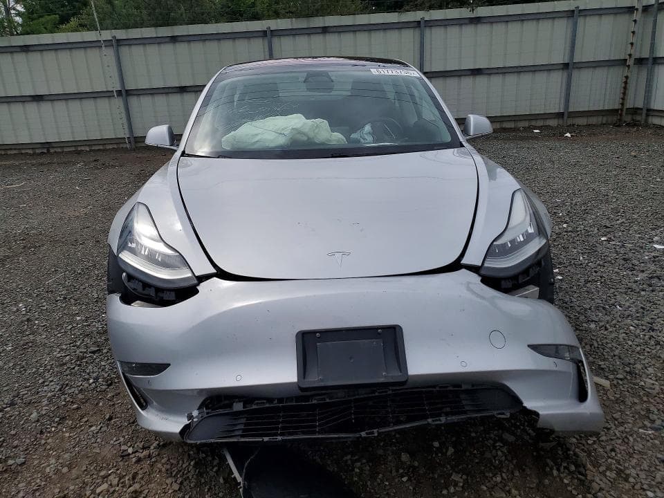 2018 TESLA MODEL 3 5