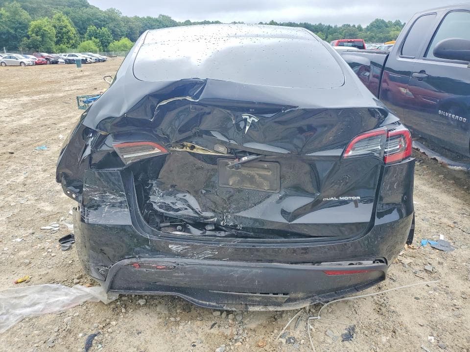 2023 TESLA MODEL Y 6