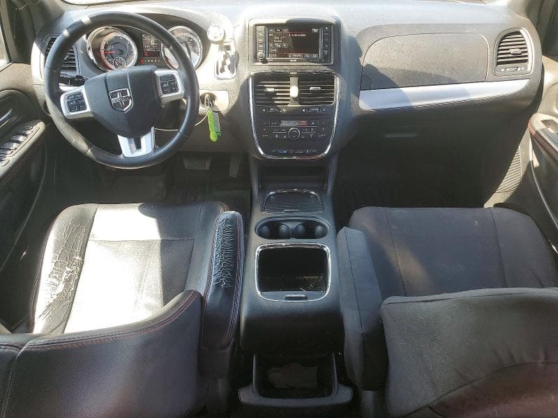 2017 DODGE GRAND CARAVAN GT 8