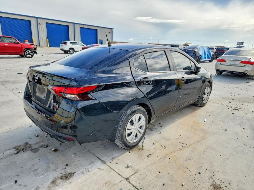2024 NISSAN VERSA 3